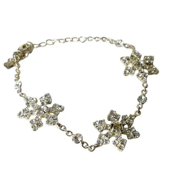 Vintage Avon Bracelet Silver Tone Rhinestone Snowflake Chain Holiday Christmas - Picture 1 of 16